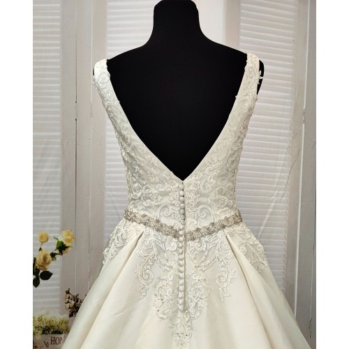 Ball Gown -Sequined Lace Placement with Rhinestone Belt wedding Dress LV-1814OL