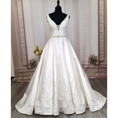 Ball Gown -Sequined Lace Placement with Rhinestone Belt wedding Dress LV-1814OL