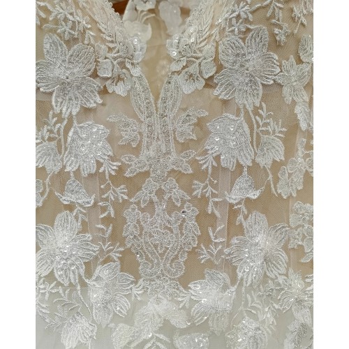 A-Line Sequined Floral Lace Appliqued Tulle Ruffle Tiered Skirt with Off-shoulder Straps Wedding Dress - LV-A2002