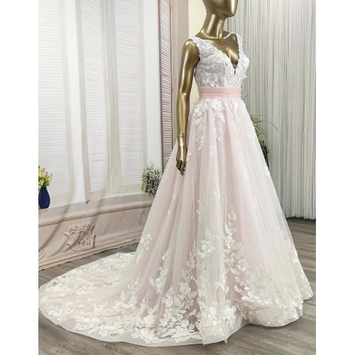 Ball Gown 3-D Floral lace Appliqued Tulle with Pleated Waist Band Wedding Dress - MO-B3001