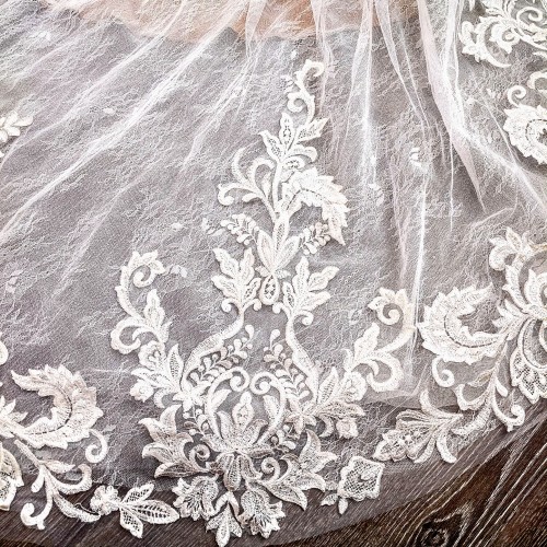 A luxurious one-shoulder mermaid wedding dress open back with a detachable shoulder cape - OU-F1007